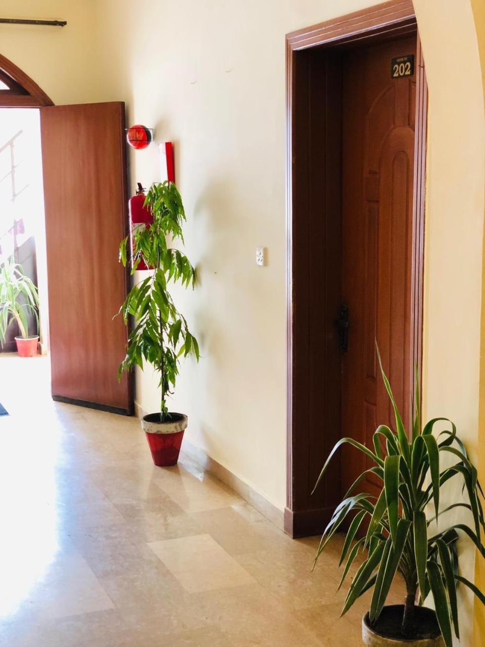 Blue Moon Residency Jinnah Super Islamabad Exterior photo