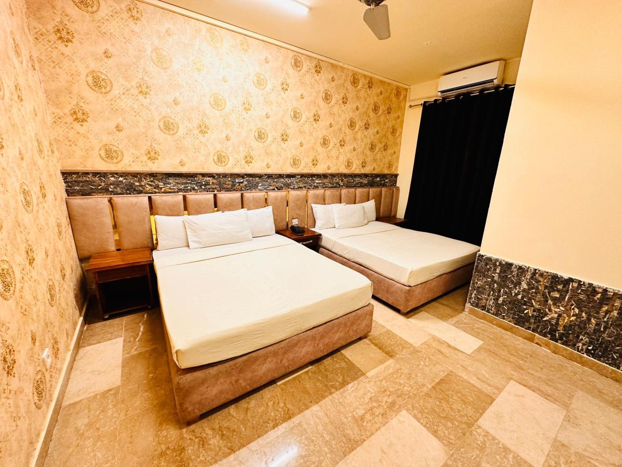 Blue Moon Residency Jinnah Super Islamabad Exterior photo